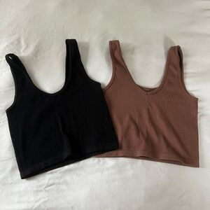 Black and brown tank set